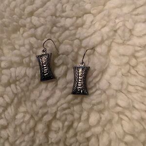 Elegant Silver Textured Earrings